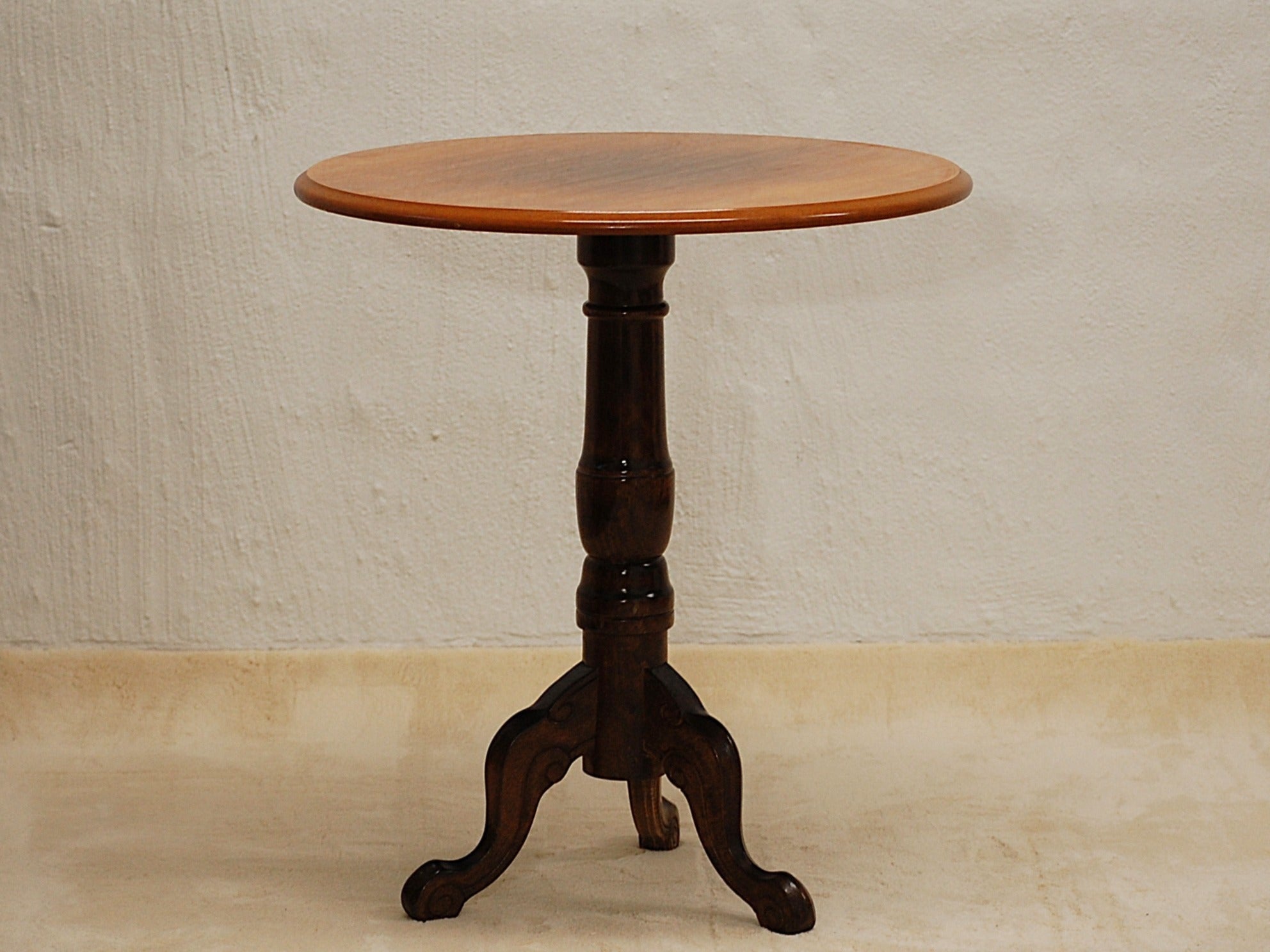 Klassinen siro sivupöytä 70-80-luku